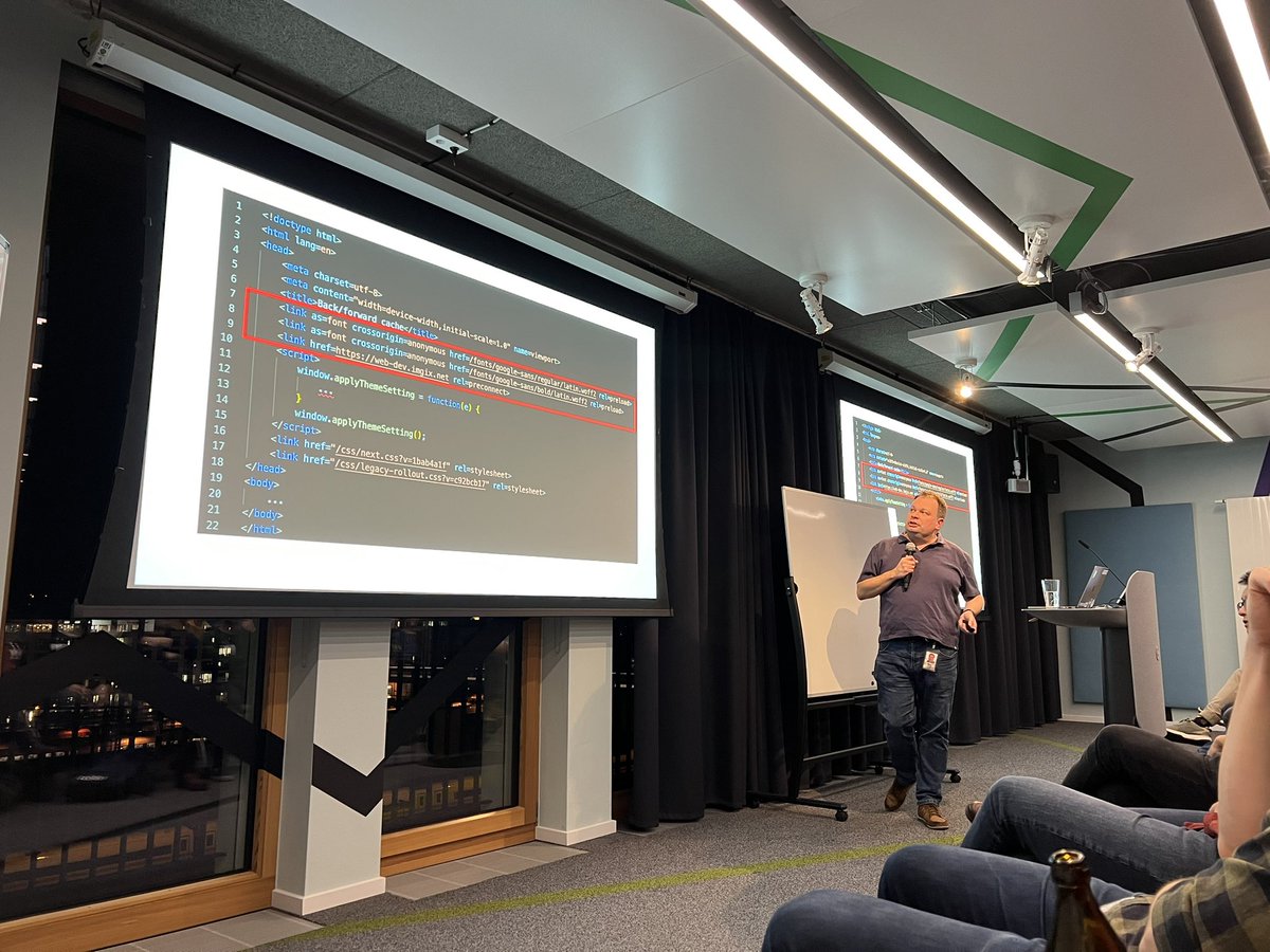 FrontMuc's tweet image. That was a blast! With more than 110 on-site and up to 25 attendees online we have made it happen 💪🫰🙌 Thanks to @jecfish and entire Chrome DevTool Team! You rock! @tunetheweb @han_changhao @wolframkriesing  #frontmuc #tech #community