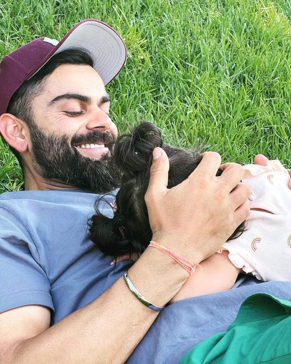 iGauravsingh18v's tweet photo. 💗twitter stuck with this pic
#Fatherlove
#ViratKohli𓃵
#belessed
#Vamika 🎂🥳 https://t.co/nbdZloEqfU