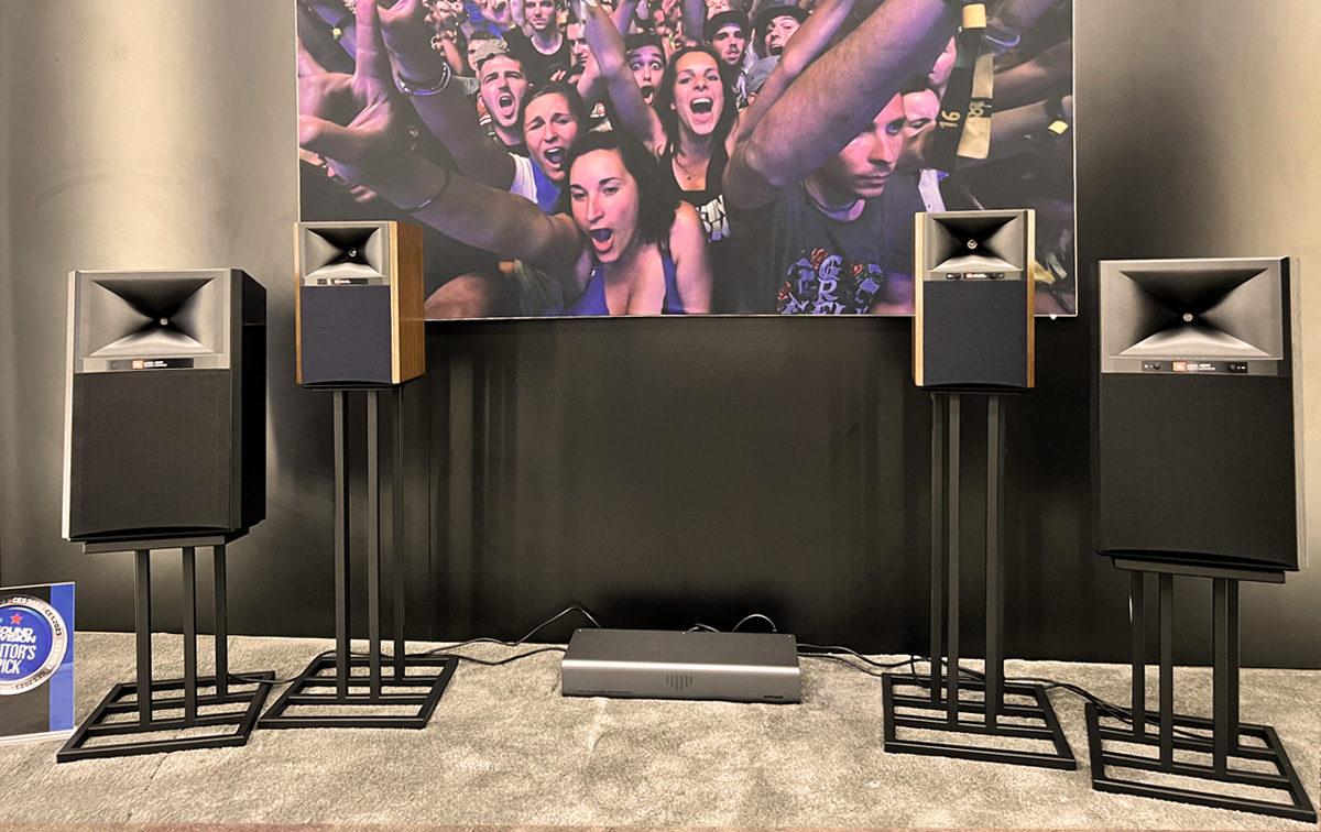 audioXP_editor's tweet photo. Harman Unveils JBL 4329P Studio Monitor and JBL L10cs Down-Firing Powered Subwoofer
Read More https://t.co/e0HfyB9CFu
@JBLaudio @Harman 
#poweredspeakers #phonopreamps #compressiondrivers https://t.co/5JxcHUYWiD