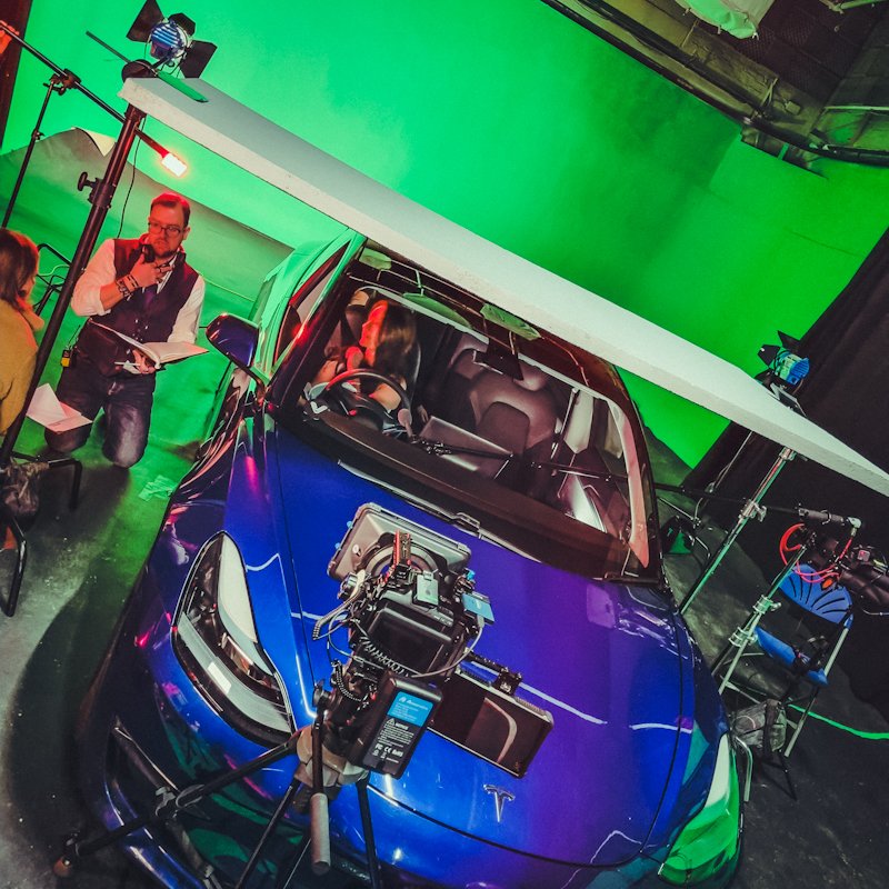 jaywalk1989's tweet image. Currently on the film set for @GeneFallaize new feature film @Control_Movie Co producing with @Cinenorth_S 🎬🎥😁.
It's great to be working with green screen and a really well-oiled machine of people 💪.
@Actress_Maria_M

#controlmovie #featurefilm #coproducer #filmteam