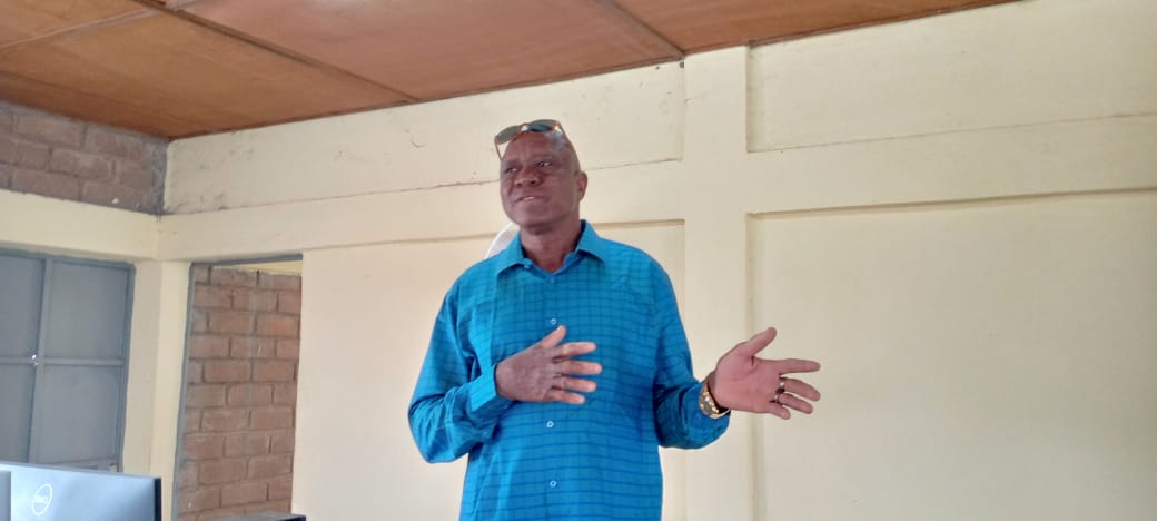 OngCdd's tweet photo. Après Mango, ce mercredi 11/01/23 a démarré la formation des leaders naturels (LN) pour le compte de la commune de Kpendjal-Ouest1.  Ils sont 152 LN qui seront outillés sur les approches du projet AEDAL ATPC dans le cadre de la FDAL. #cdd #unicef #tgtwittos https://t.co/MHQItFpGEn