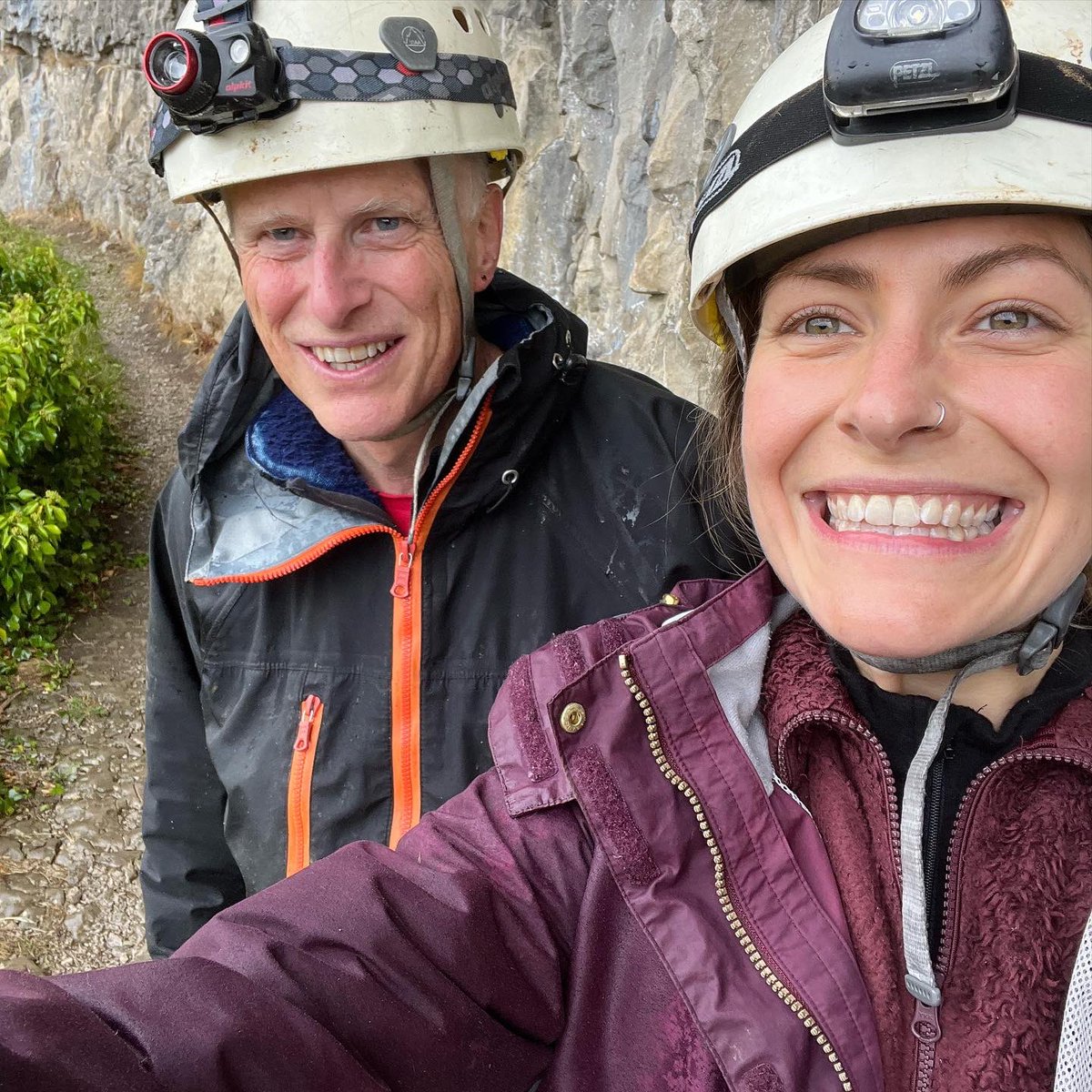 Join me for a reflective Friday afternoon in nature “Walking through Winter”. Along with my co-guide, friend and outdooring legend, @toby_rhodes, who has a treasure trove of local knowledge &amp; stories to share. 

3 Feb, 11.30 - 3.30
Meeting in Grindleford

riseandwild.com/service-page/w…