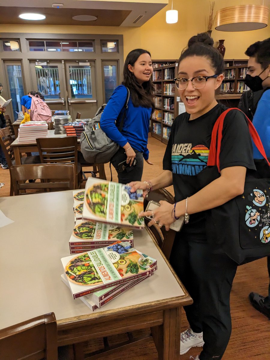 T-Stem Book Club tweet media
