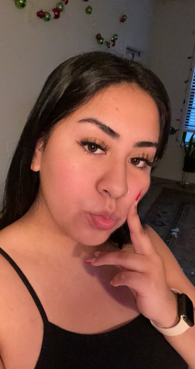 spicyweeiner's tweet photo. it me 😳👈 https://t.co/CdqAISAvpQ