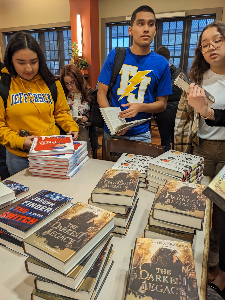 T-Stem Book Club tweet media