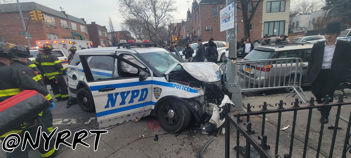 NYRRT's tweet image. Brooklyn: 17th Ave &amp;amp; 59th MVA involving @NYPD66Pct multiple injuries.