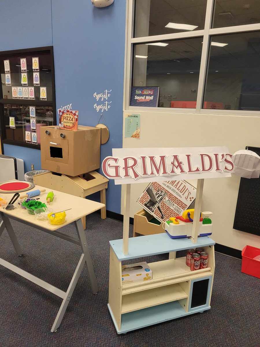 stipeslibrary's tweet photo. ๐ฃNEW ๐ has opened ๐ @stipesstallions @IrvingISD ๐ญ play, counting to ๐ฏ, shapes ๐ฆ๐ข & fractions @iInstructIrving @IrvingLibraries ๐ @GrimaldisPizza for donating the ๐๐ฆ #community #ALLcontent ๐ #teachertwitter #librarytwitter https://t.co/vHHAJpOHk3