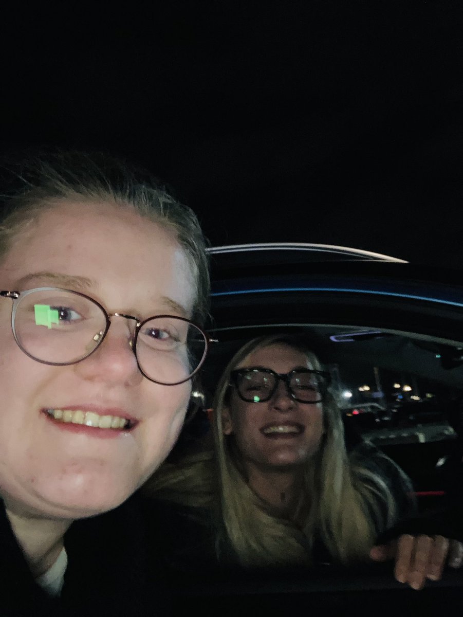 sabrinacoljeee's tweet photo. Deze dag 🤍🥹 https://t.co/WnbmR1gCdT
