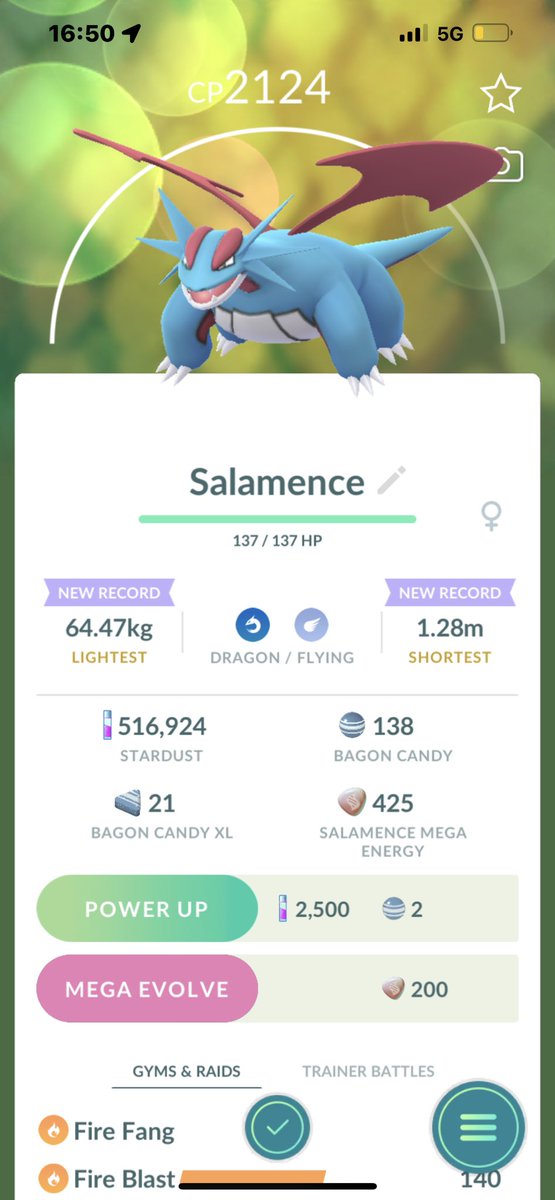CrispyCup123's tweet photo. Ah got another one #Pokemongo #salamence https://t.co/nHsuaOeF17