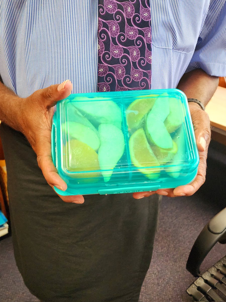 piotikoduaduafj's tweet photo. Mrs. Tikoduadua handed me a lunchbox this morning packed with fruits. I guess no more walking to lunch from now.  😄 https://t.co/eRSYlCA6oy