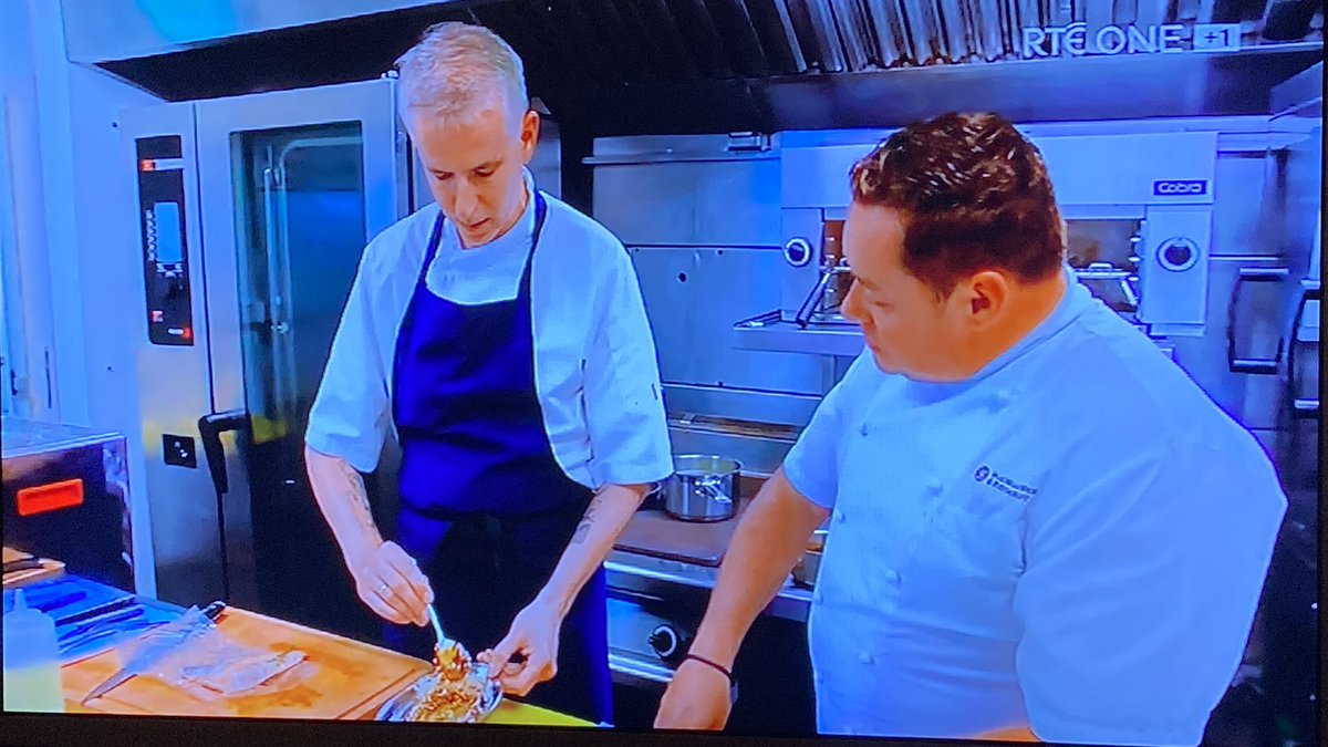 DiscoverGalway2's tweet photo. Can’t wait to eat here again! The Pullman at @glenlo_abbey @UltanCooke is another amazing chef in an unusual location on the shores of Lough Corrib - where Galway City meets the County
@nevenmaguire and team have really found some of the best spots along the Connemara Greenway https://t.co/bdx1DWptr1