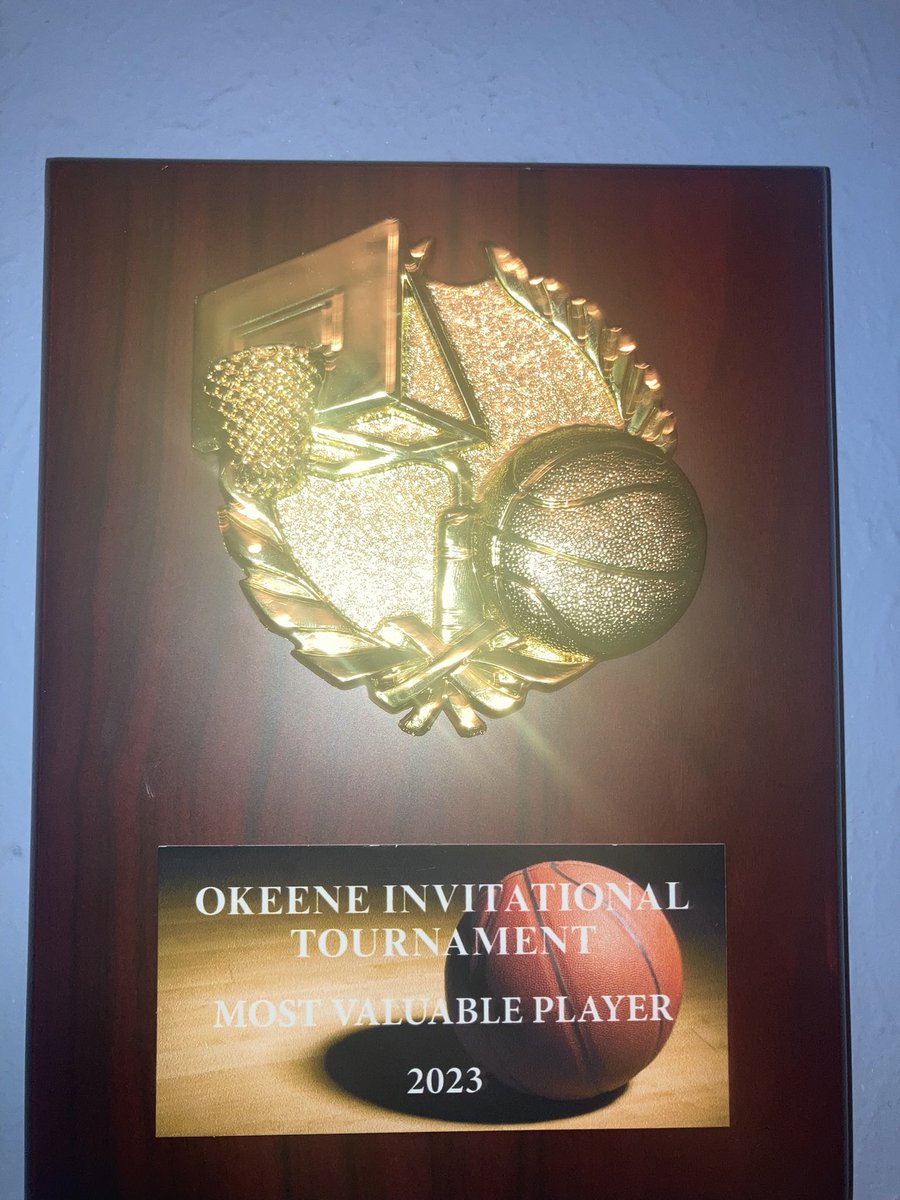 marcyphs10's tweet photo. Blessed to be named All Tournament MVP at the Okeene Invitational. Thankful for all my coaches and teammates to get me this far. Let’s keep winning! https://t.co/dMQXuD6XK6