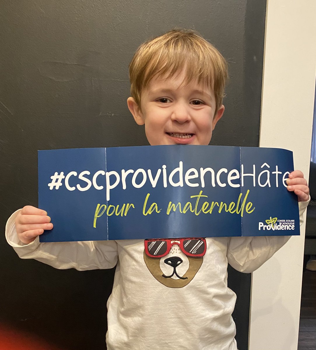 Luc est inscrit pour la maternelle ! 
Les membres du personnel ont hâte de rencontrer nos futurs faucons 🦅 

N’oubliez pas que nos portes ouvertes pour les inscriptions à la maternelle auront lieu jeudi prochain, le 19 janvier 18h-20h ! 
#cscprovidenceHâte