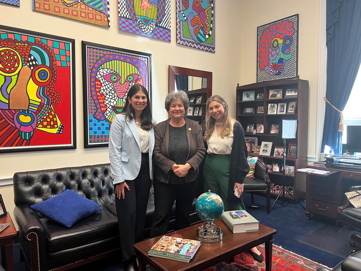 RepLoisFrankel's tweet photo. It was a pleasure to meet with @AIPAC student leaders from #PBC this week! Thanks for stopping by. https://t.co/lztuGtRboq
