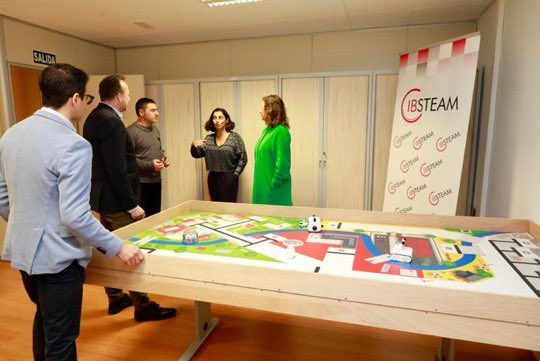 lmggr's tweet photo. Agradecidos y honrados por la visita de esta mañana de la presidenta @F_Armengol i del conseller @miquel_company
Disfrutado de su agradable conversación y mostrando el #AulaSTEAM en las instalaciones del @centre_bit #Menorca
@ibsteam_caib @EDUN_IB @FonsGoib @goib https://t.co/bD6gzAmFuk