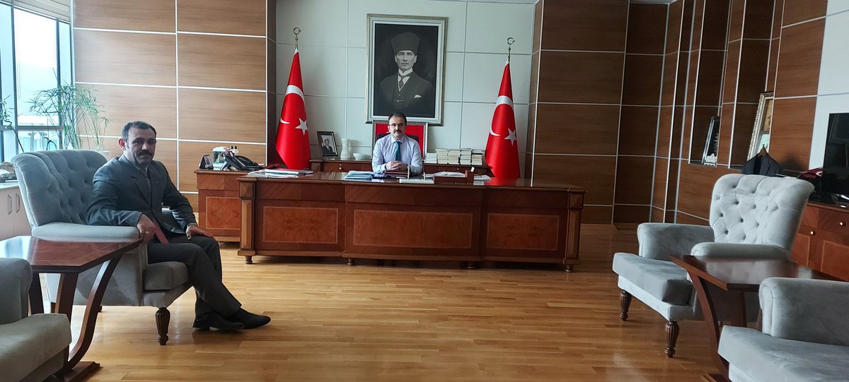 hibrahimtopcu18's tweet photo. #Petrolişçankırı 
ÇANKIRI Valimiz Sn.Abdullah AYAZ Beyi  ziyaret ederek,
Sumitomo güncel sorunları ve ilimiz genelinde bulunan Sendikasız işletmelerin genel durumunu  değerlendirdik,

Devletimizin Uçbeyi ne Yakın ilgi ve alakalarından dolayı çok teşekkür ederiz,,, https://t.co/RkiE2eewm3