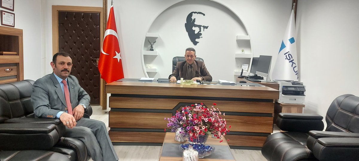 hibrahimtopcu18's tweet photo. #Petrolişçankırı
ÇANKIRI İşkur il Müdürümüz Alim ÇAYCI Beye çalışmalarında başarılar dileyerek,
Sumitomo ve diger iş yerlerimizde çalışan Emekçilerin genel sorunları ve Bölgemizdeki işletmelerde işkolu yanlışlıkları hakkında istişarede bulunduk,,, https://t.co/kFajbsQN2K