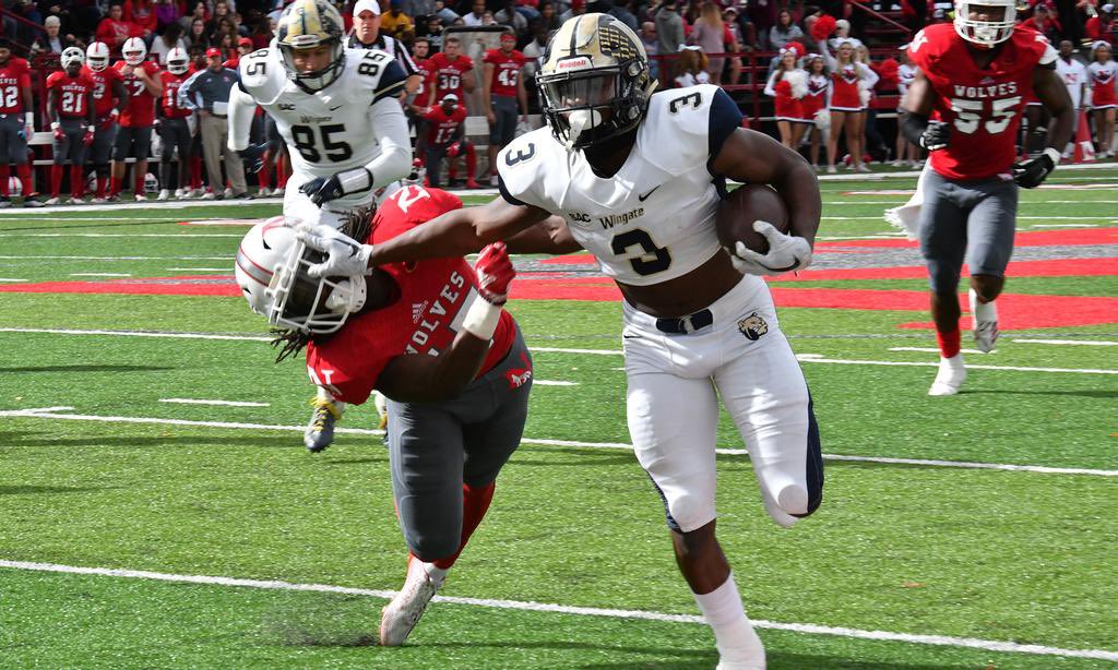 Blessed to receive my 18th Offer from <a href="/WingateFb/">Wingate Bulldogs Football</a> Thank you guys🙏🏾<a href="/ShaedonMeadors/">Coach Meadors</a> <a href="/CoachMoon66/">Rodney Mooney</a> <a href="/WHSTigers_FB/">Wilson Tigers Football</a>
