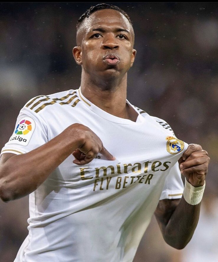 cristobalsoria's tweet image. Por cierto…permítanme que os comparta un dato estadístico del partido de hoy…

El gran Vinicius Júnior ha perdido hoy 26 balones…VEINTISÉIS…!!!

Ojo que es un dato y no una opinión…y los datos no son opinables…!!!