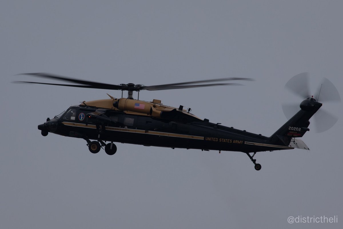 districtheli's tweet photo. 🚁VH60 @HelicoptersofDC https://t.co/9QmJ7AAFT3
