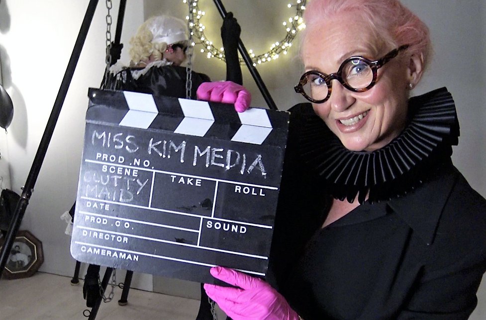 Filming is on hold but I'm full steam ahead with real-time sessions in my beautiful studio in London E2. 

Now is the time to take the plunge and book a well deserved session.