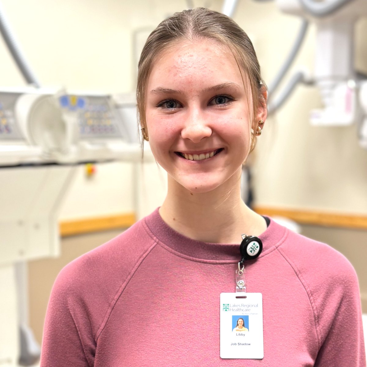 LakesReglHealth's tweet photo. We’ve enjoyed having high school J-Term students here to watch and learn what it’s like to work in healthcare! Here are some pictures of a few students! 😊 https://t.co/O0oeBB6bat