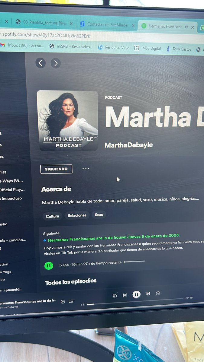 betsymf's tweet photo. @marthadebayle Hola no pude escuchar el privara a hoy y en Spotify el último capítulo es de día 5 , soy la única o alguien más tiene este problema ? Ayuda please https://t.co/WtYbQsRDME
