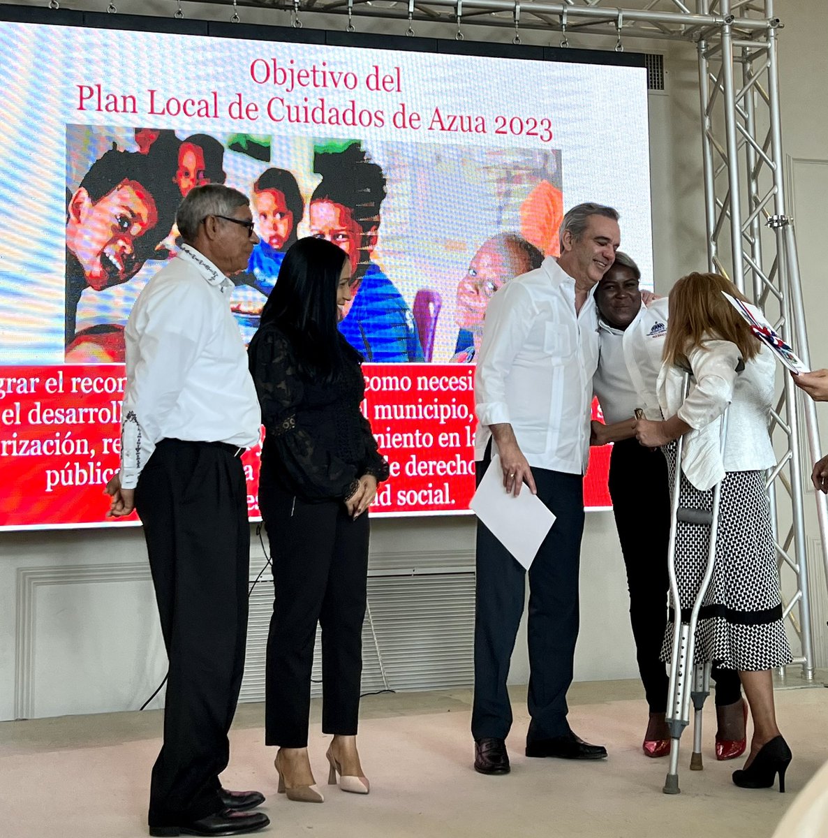 InkaMattila's tweet photo. Hoy acompañamos el lanzamiento del plan local de cuidados #Azúa 🇩🇴- 
- resultado de articulación interinstitucional y fuerzas locales para avanzar hacia #PoliticaNacionaldeCuidados y mejorar el bienestar de las #personas. Privilegio acompañar este proceso desde @PNUDRD y @ONU_RD! https://t.co/0g3hthxKTQ