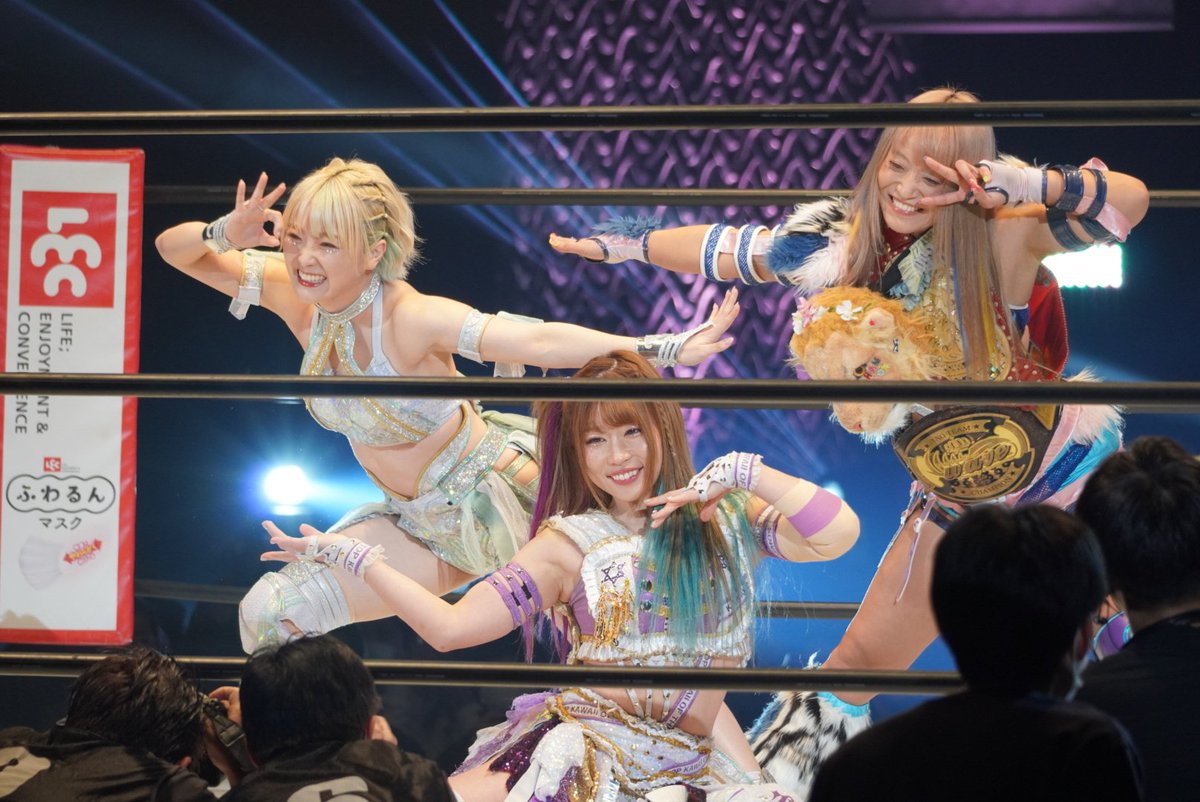 KasGp2qoG651ARh's tweet photo. 1月3日名古屋
推しの中野たむ
＃中野たむ
#STAYDOM https://t.co/xtHwW1sjPL