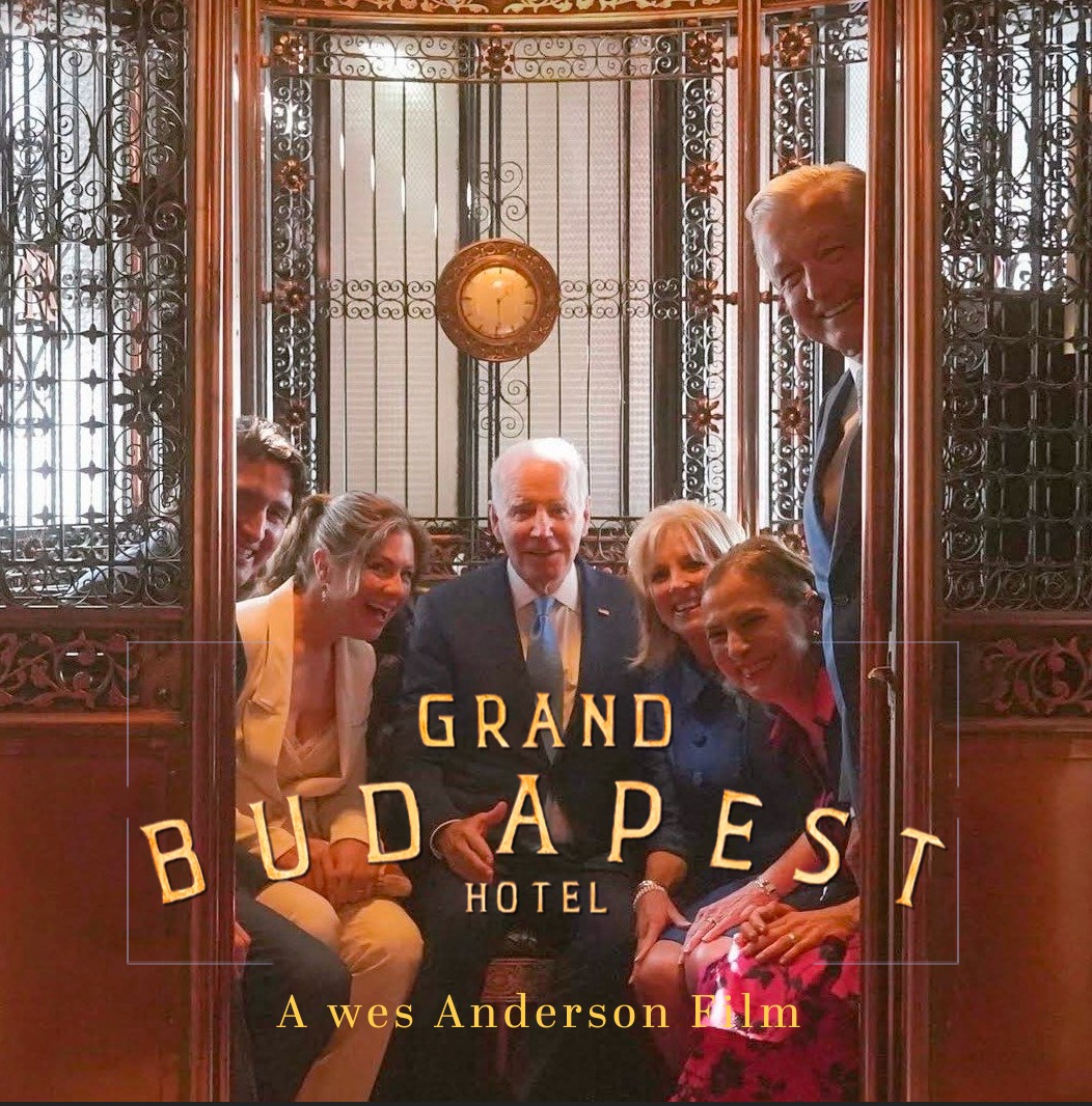 cvacarlos's tweet photo. The grand chapultepec #AMLO #BidenEnMexico #trudeau #wesanderson #thegrandbudapest @ChumelTorres https://t.co/RRzCx9WPIz