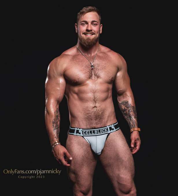 Killer Smile @AtlasEater by @PaulJamnicky
 https://t.co/GiK6hulLCm ?? I always love with this handsome