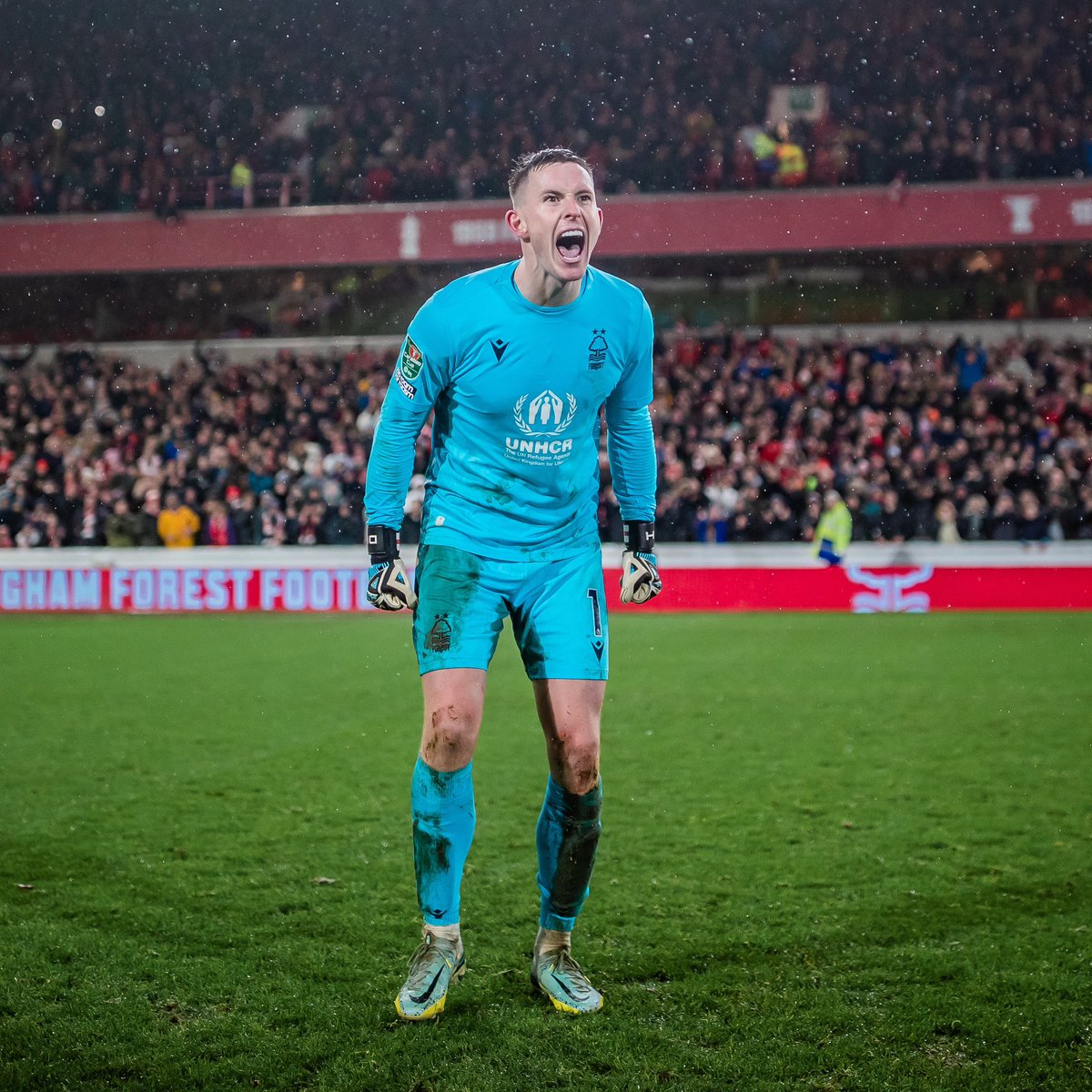 Dean Henderson tweet media