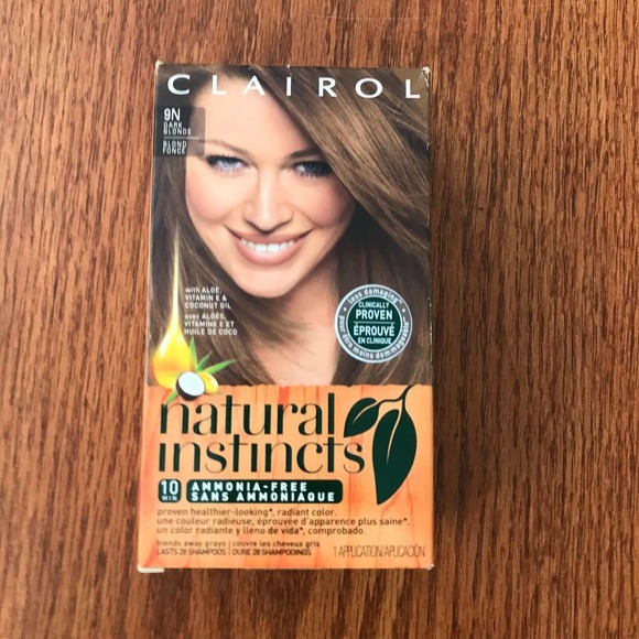 nwhis0510's tweet photo. So good I had to share! Check out all the items I'm loving on @Poshmarkapp #poshmark #fashion #style #shopmycloset #topshop #nickelodeon #clairol: https://t.co/ANA4h7sY67 https://t.co/ZEMy5H8ucF