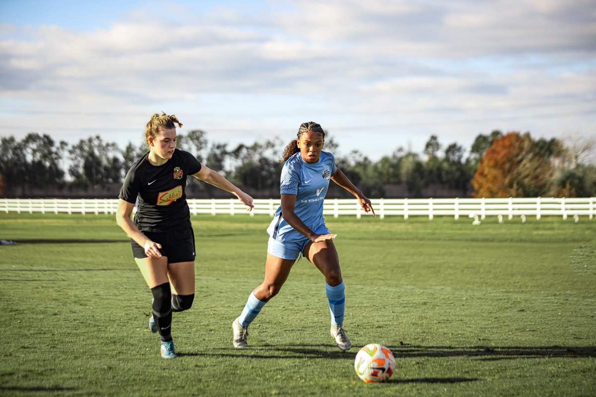 kiclarke_'s tweet photo. Day 2: ECNL FL
Vs WNY Flash 
📸: @freegoodshotant 
#ecnlfl #ecnlinaction https://t.co/JkNfP4bV8A