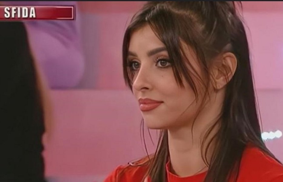 monijcaa's tweet photo. contentissima per Cricca! a questo punto facciamo rientrare anche loro... le eliminazioni più ingiuste. visto che ci siamo, diamo spazio ad @imalexwyse , la coppa è ancora lì che ti aspetta <3 #Cricca #Amicispoiler #cosmaryfasanelli #ascanio #wax #ndg #tommy https://t.co/YT00UVhMZN