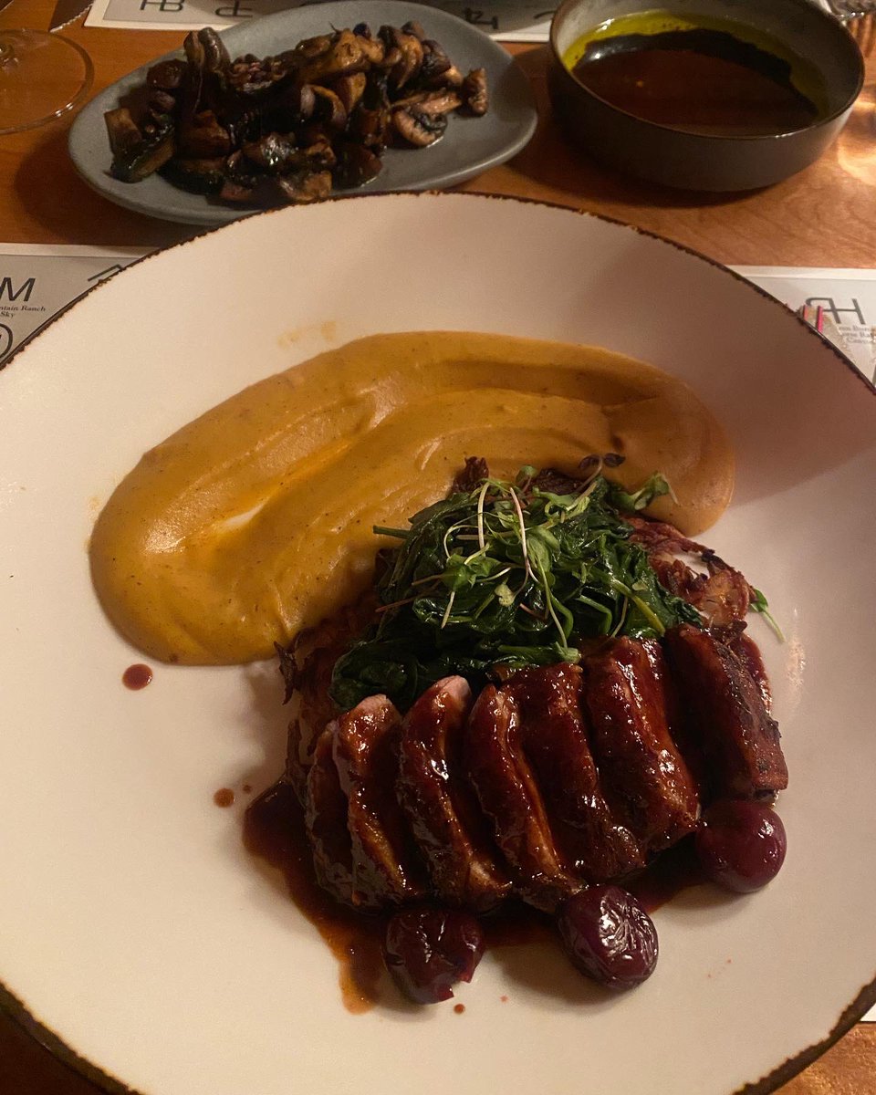multipleforks1's tweet photo. @buckst4bigsky amazing meal in #bigsky https://t.co/Ymj6tAYGBV