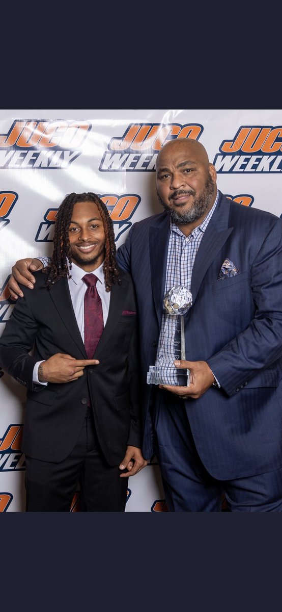 Need to sign a deal with ⁦<a href="/BigWalt71/">WALTER JONES</a>⁩ first to EVER do it‼️