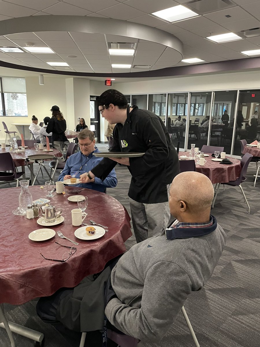 FordCTC's tweet image. What if final exams assessed mastery of content standards?  They do at #FordCTC #skilledtrainedready #edpathwaystosuccess #greatfuturesstartrighthere