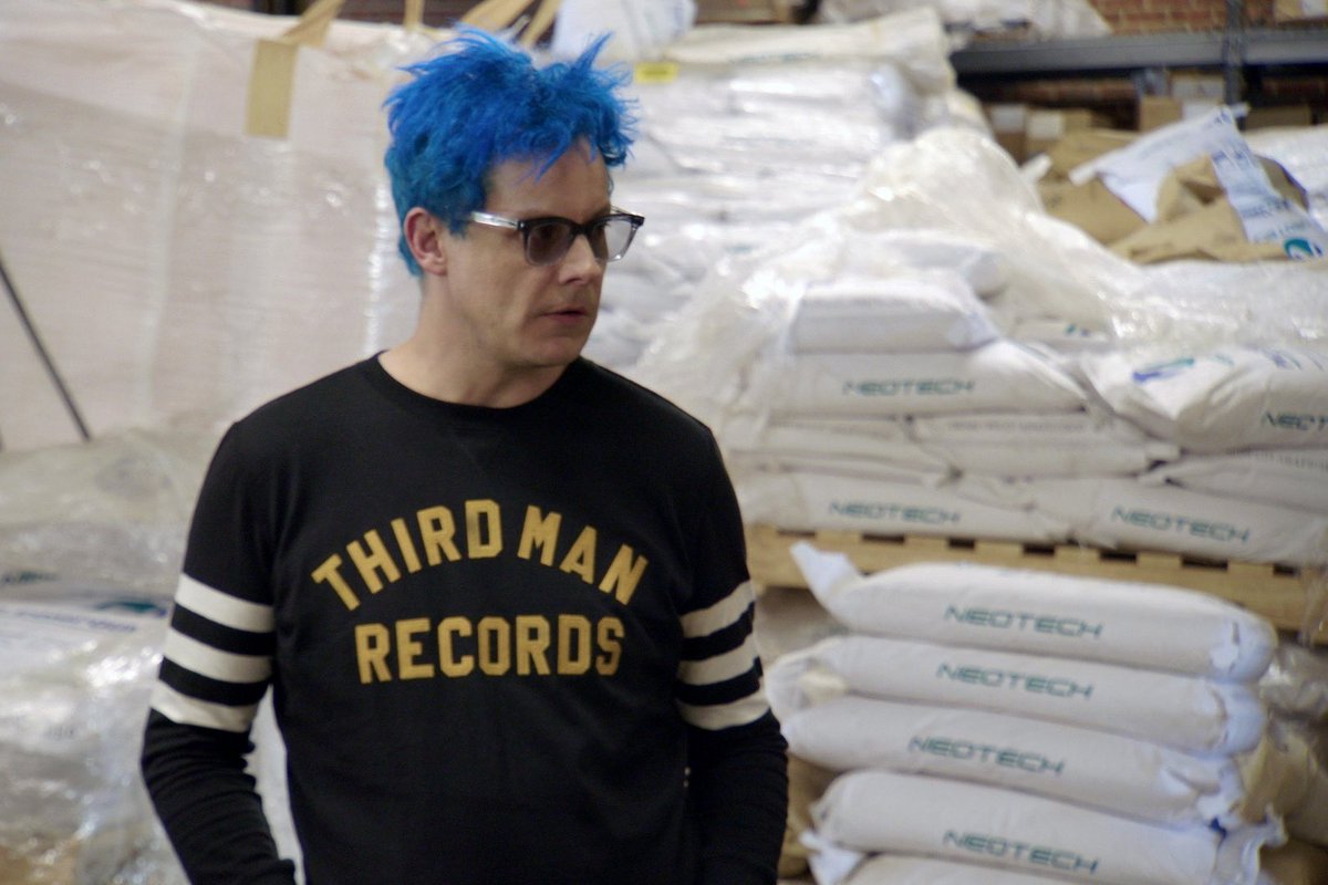 All new episode tonight with  #jackwhite 🎶💙 9/8c <a href="/americanpickers/">American Pickers</a>