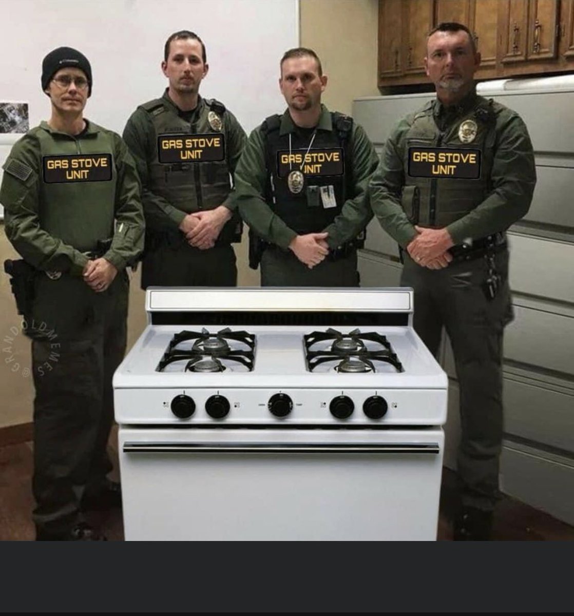 ExtremeORVexpo's tweet photo. Uncle Joe is creating jobs to come get your gas stoves.  One crew at a time https://t.co/TIRqKKHoVK