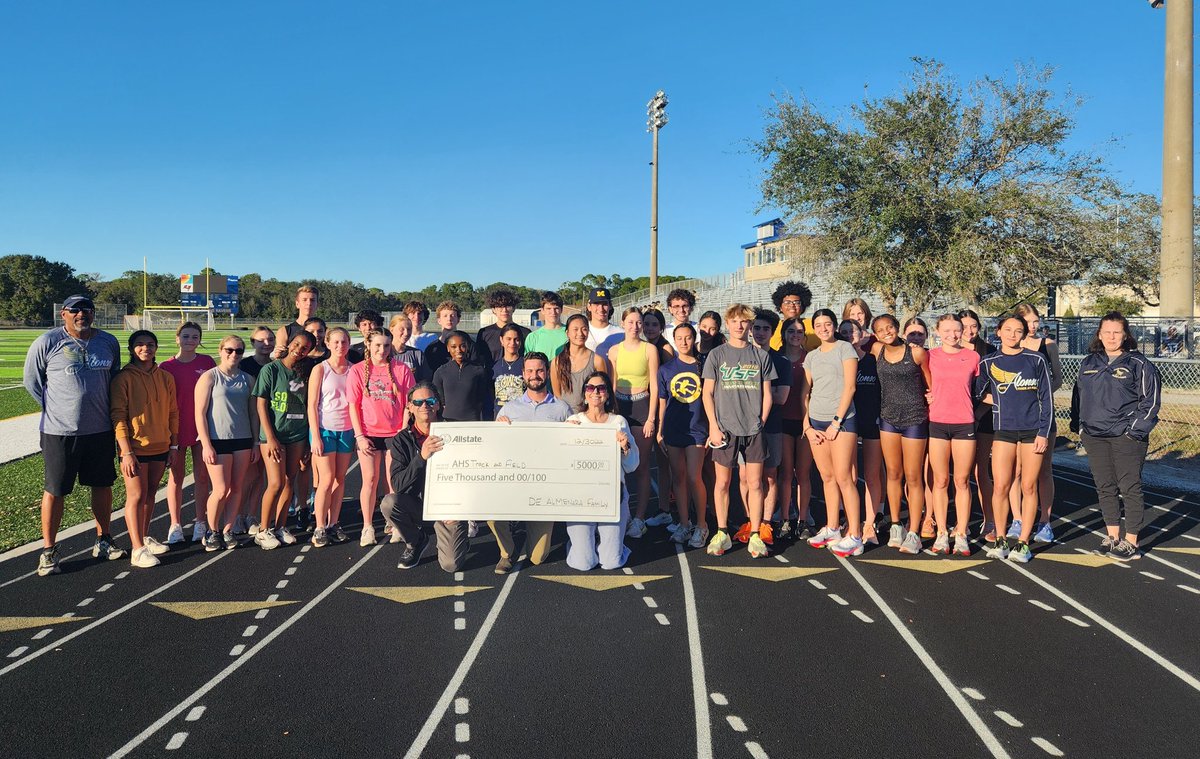 RavensXCTnF's tweet photo. Massive shout out to the DeAlmenara Agency (All State Insurance) for their $5,000 donation to our TnF program. The gift will provide new storage facilities and equipment. We cannot thank the DeAlemanara family enough for investing in #PlanetRaven https://t.co/E9tNds1Jfd
