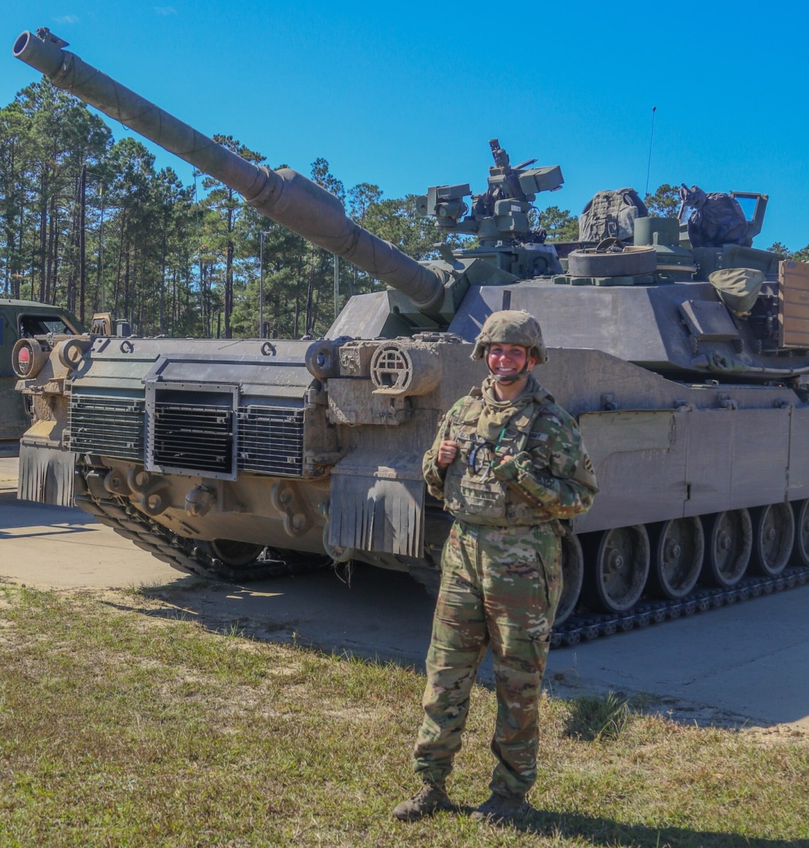 USArmy's tweet image. “I woke up one day … and I wanted to push my limits so I went to my recruiter,” said Sgt. Anabelle Gearhart. "I had no idea what a tanker was, and he showed me videos of tanks firing and I was like ‘That’s pretty cool. I want to do that.’”
Read more ➡️ army.mil/article/263115