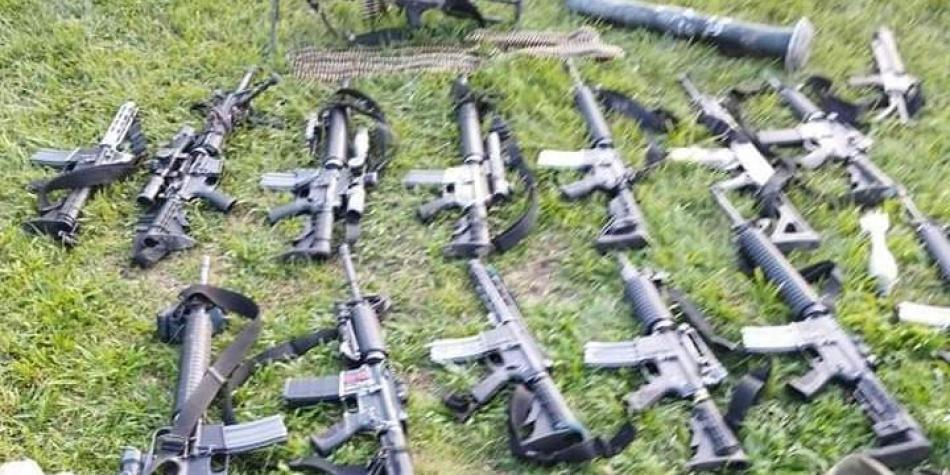 ELTIEMPO's tweet photo. 🔴 Atención: reportan combates entre disidencias de las Farc y el Eln en Arauca.

Habría muerto alias Solín uno de los mediadores en acercamientos con el Gobierno. Le contamos vía @Uinvestigativa ➡️ https://t.co/B53mefPJmq https://t.co/xiNznlBCi9