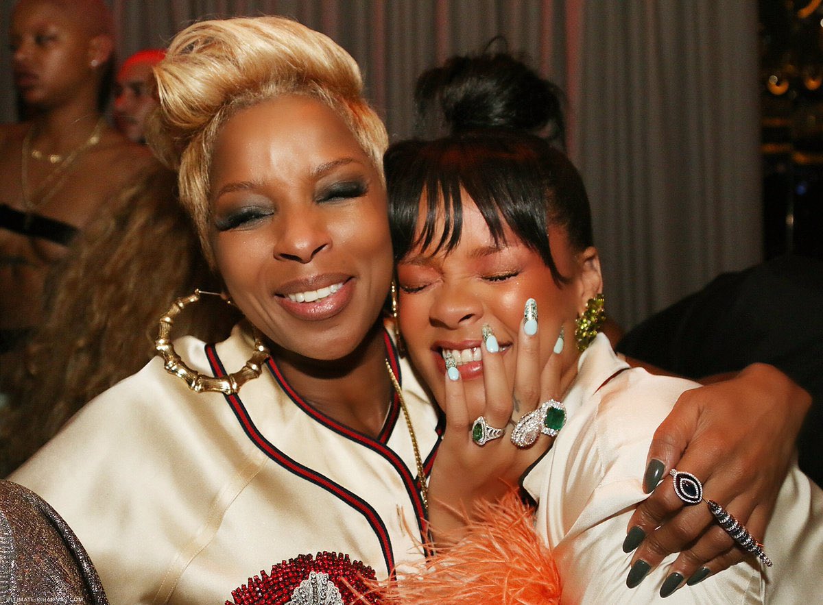 Happy 52nd birthday the legendary Mary J Blige. 