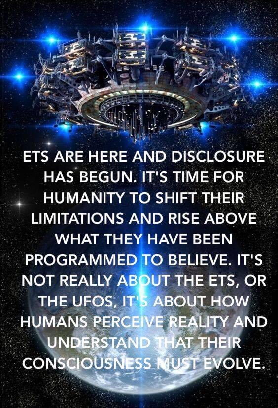 PyramidsOnMars_'s tweet image. #disclosure #officialfirstcontact #UFOSightings