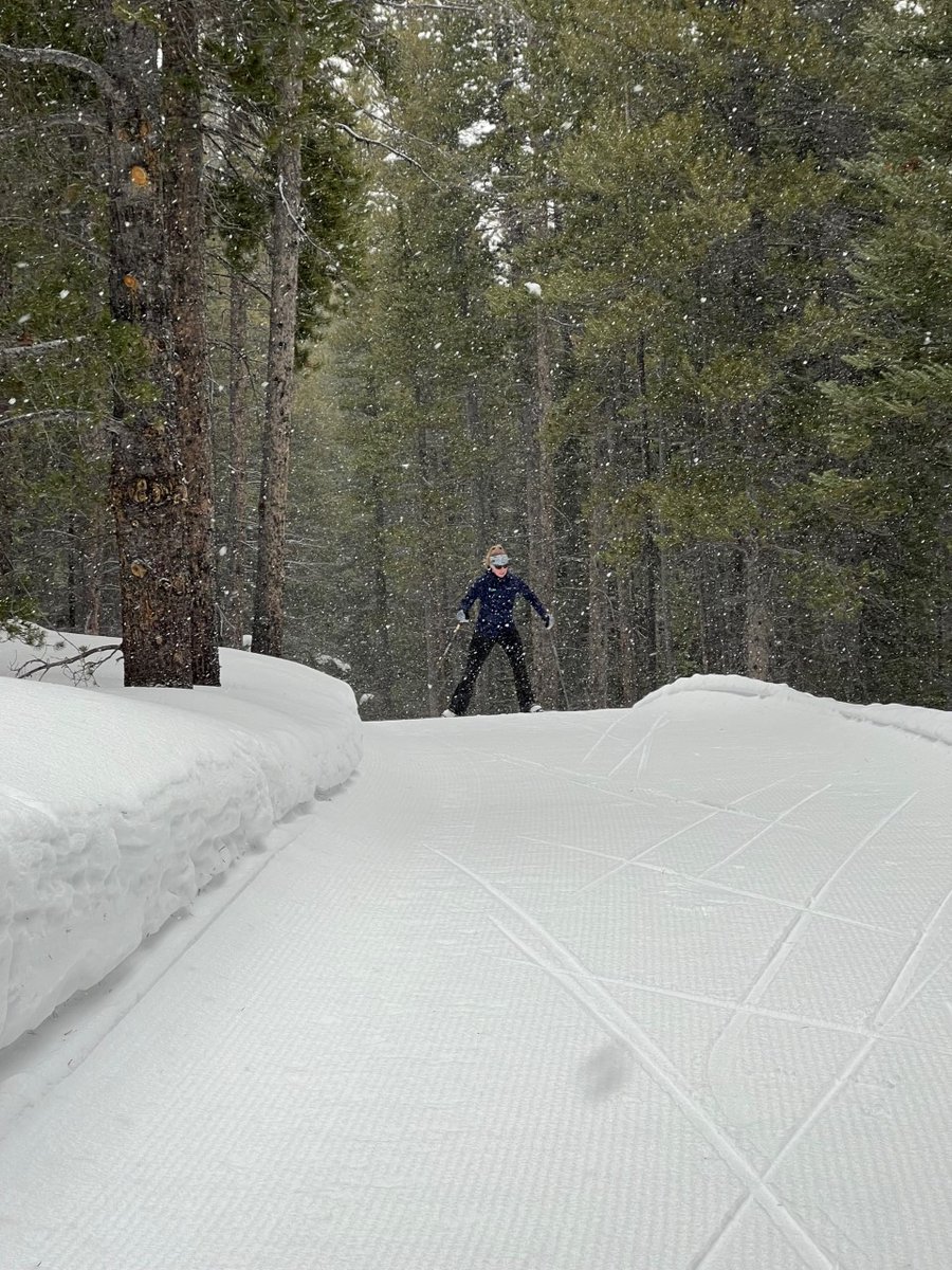 Hello, Nordic Skiers, and apologies for scarceness this week. Our main tweeter was out sick but she's back. Come. Ski. Eldora. We haven't seen conditions like this in years! Better still: Come during the week, when traffic is most forgiving. 

📸Anna on Woodcutter