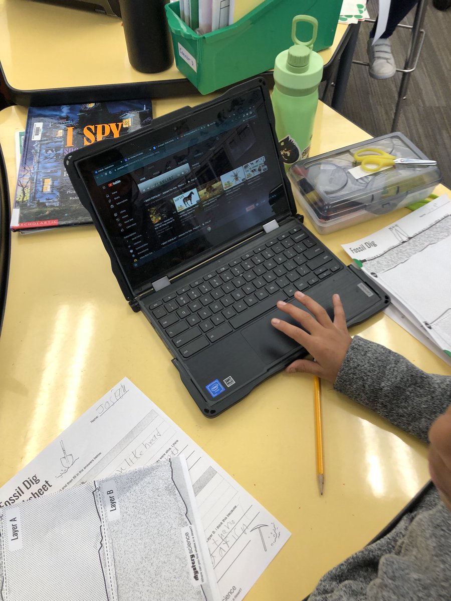 TimCharles123's tweet photo. Kicking off our World of Work activities for Zoologist! Doing some animal research and observations!
⁦@MagnoliaCVUSD⁩ ⁦@CajonValleyUSD⁩ ⁦@CVWorldofWork⁩ https://t.co/F76iiomm5r