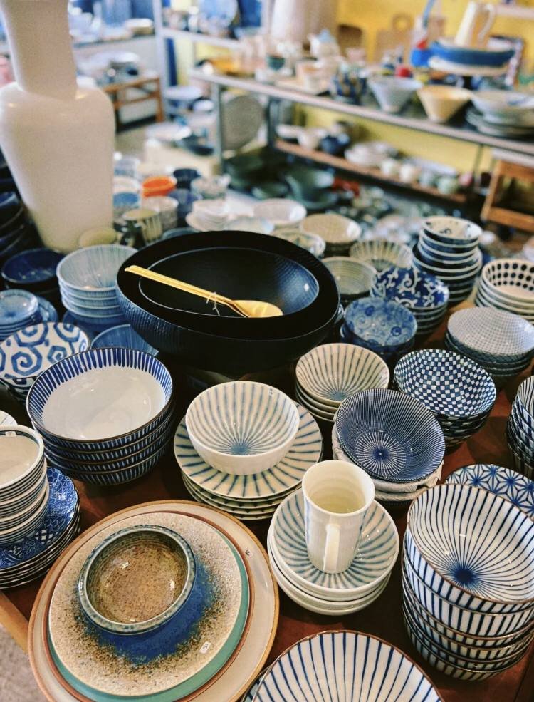 I came to this furniture store again today. The proprietress is very enthusiastic. It doesn’t matter if it’s a bit expensive... All you need is to be polite😊😊😊