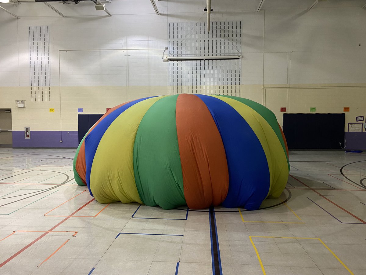 This week we have been working on cooperation while using the parachute! Students made an igloo and got to sit in it! #rcs118life #d118life