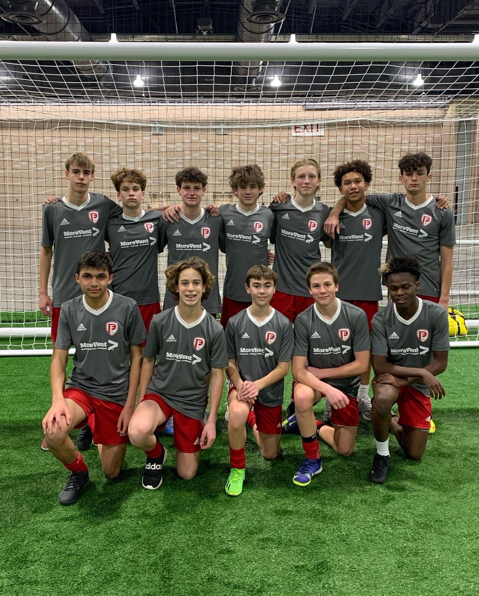 Our technical director, Gary Stephenson is hosting a Finishing Under Pressure training at the United Soccer Coaches Convention! ✅🤩 with the help of @pennfusion_sa players! 🙌🏼

@unitedsoccercoaches